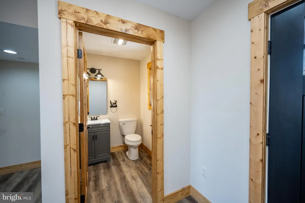 52 DAM VIEW DRIVE Oakland, MD 21550