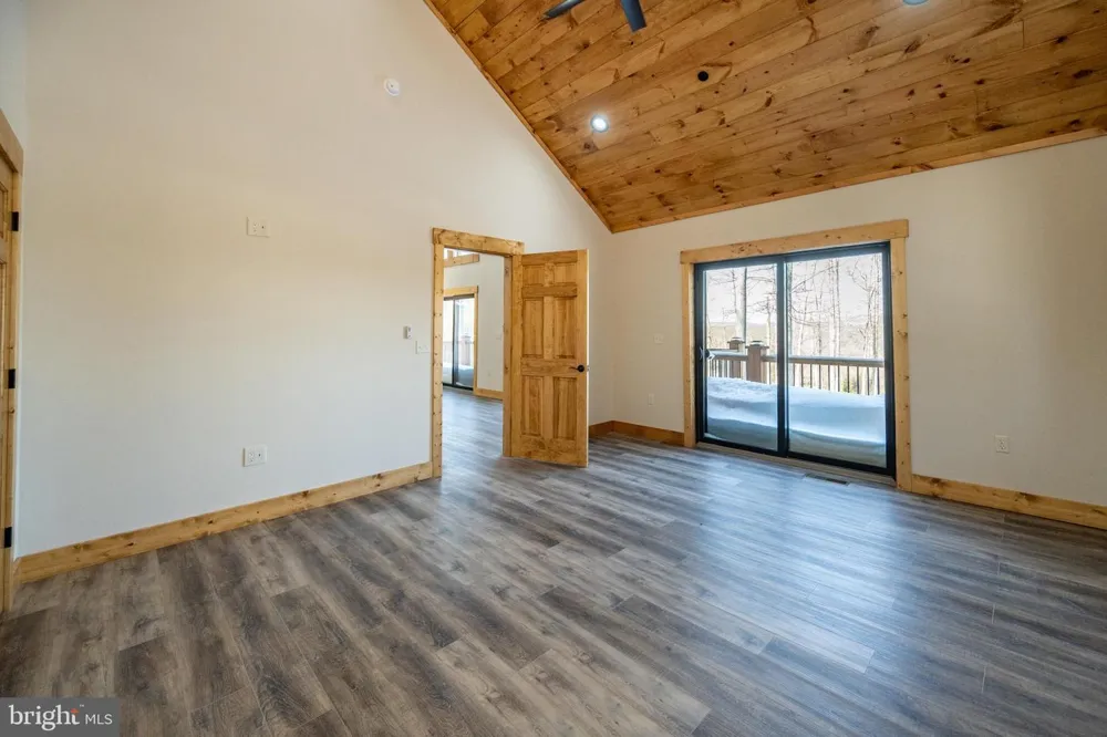 52 DAM VIEW DRIVE Oakland, MD 21550