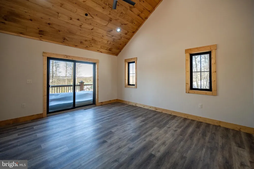 52 DAM VIEW DRIVE Oakland, MD 21550