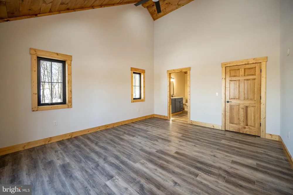 52 DAM VIEW DRIVE Oakland, MD 21550