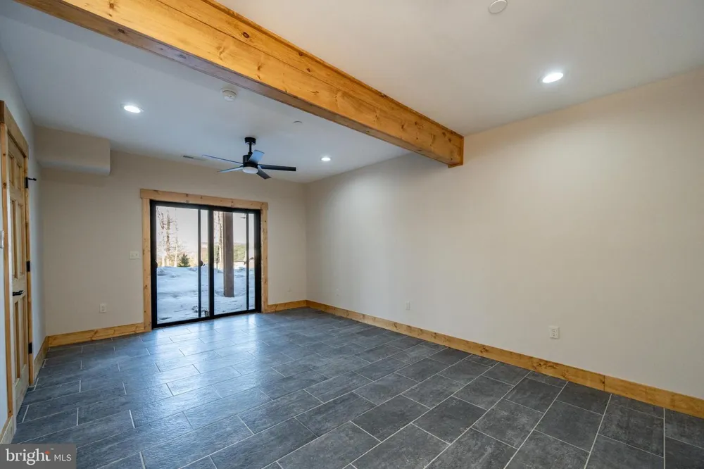 52 DAM VIEW DRIVE Oakland, MD 21550