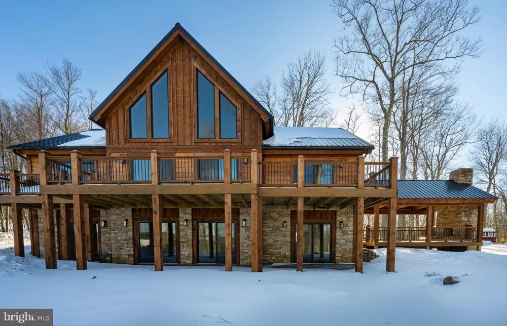 52 DAM VIEW DRIVE Oakland, MD 21550