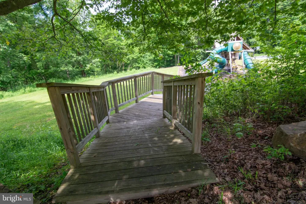 52 DAM VIEW DRIVE Oakland, MD 21550