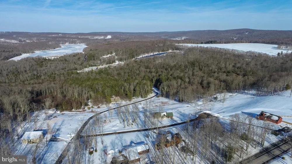 52 DAM VIEW DRIVE Oakland, MD 21550
