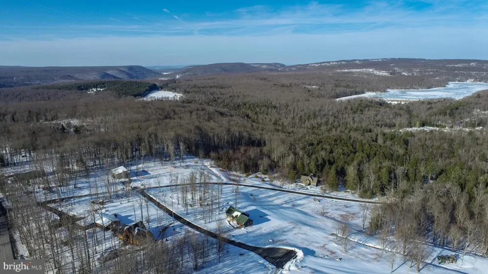 52 DAM VIEW DRIVE Oakland, MD 21550