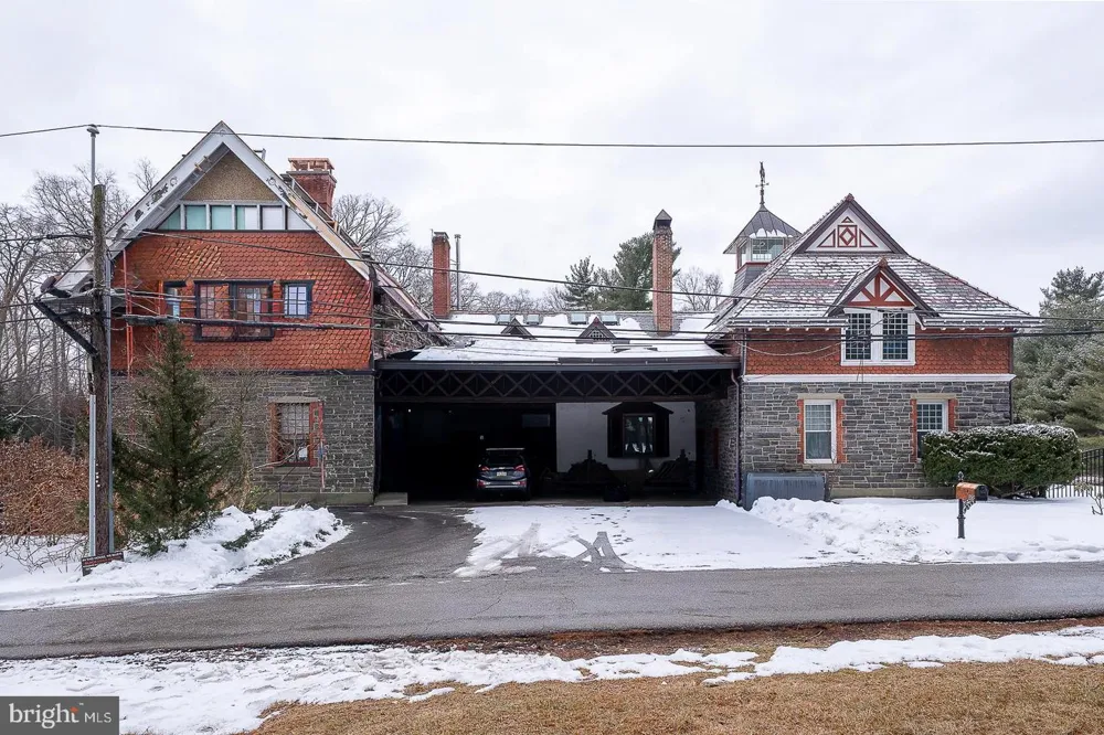266 BEECHWOOD DRIVE Bryn Mawr, PA 19010