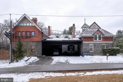266 BEECHWOOD DRIVE