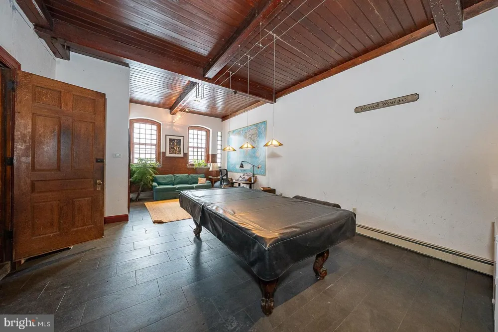 266 BEECHWOOD DRIVE Bryn Mawr, PA 19010