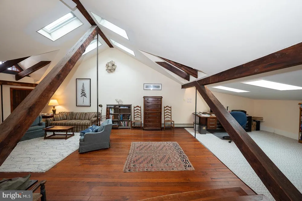 266 BEECHWOOD DRIVE Bryn Mawr, PA 19010