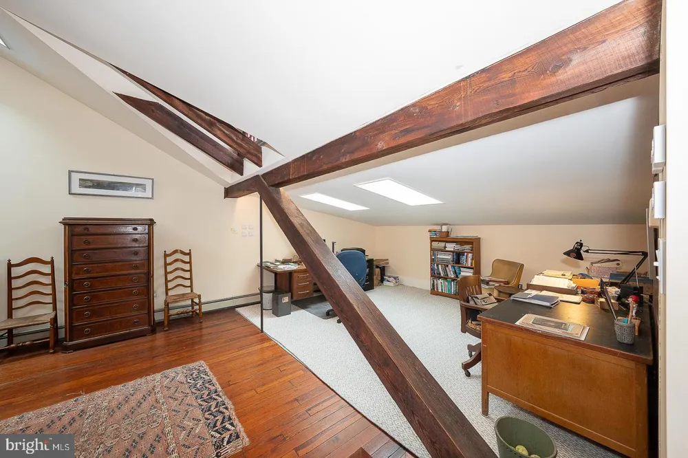 266 BEECHWOOD DRIVE Bryn Mawr, PA 19010