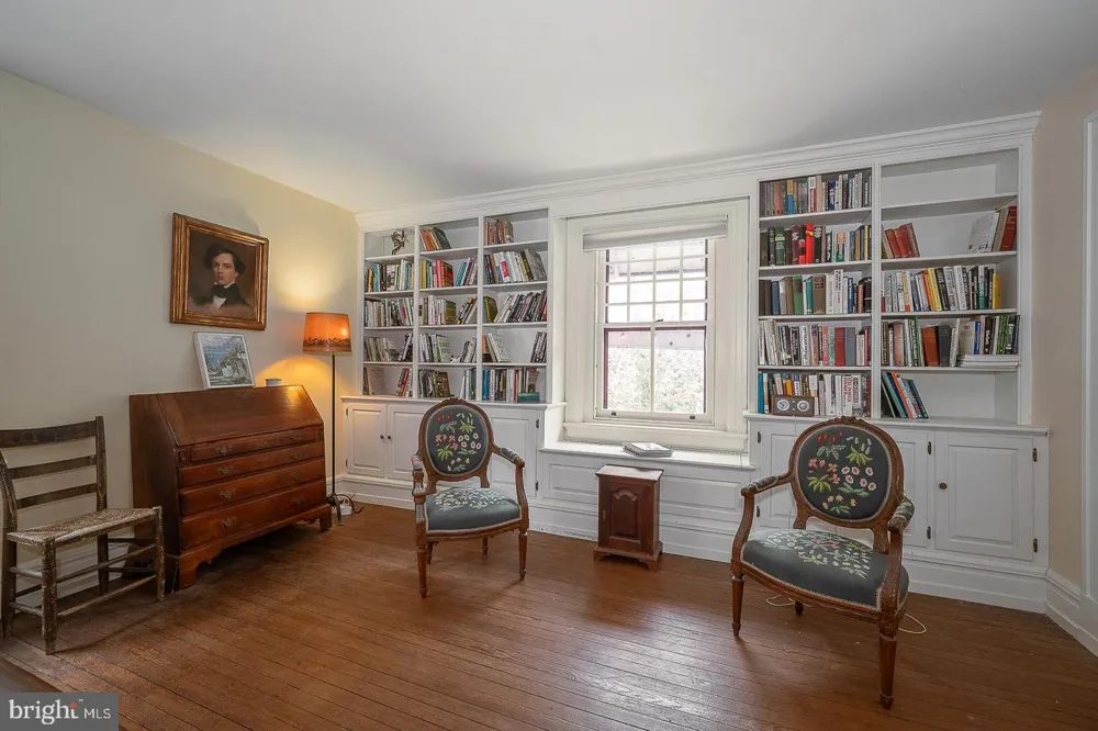 266 BEECHWOOD DRIVE Bryn Mawr, PA 19010