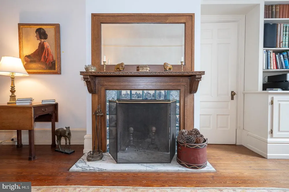 266 BEECHWOOD DRIVE Bryn Mawr, PA 19010