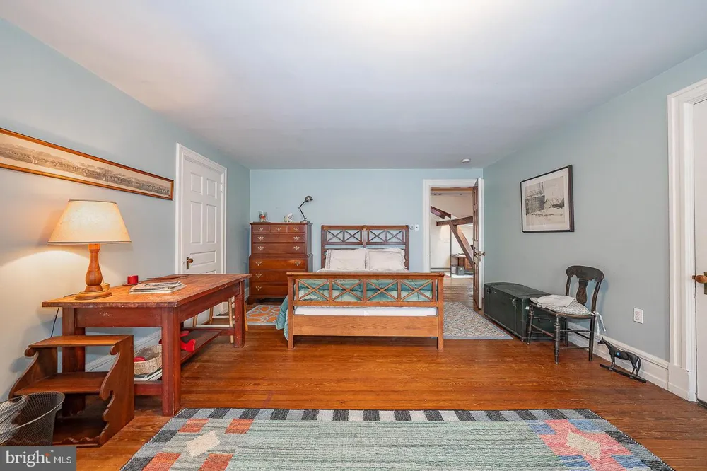 266 BEECHWOOD DRIVE Bryn Mawr, PA 19010