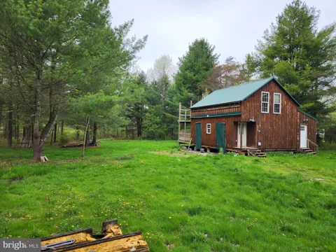 549 BLAKE ROAD
