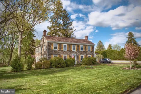 1025 BLOOM ROAD