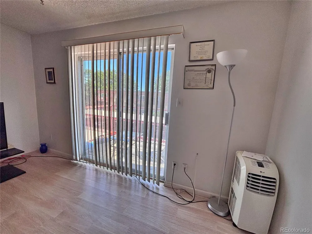 7755 E Quincy #A6-307 Denver, CO 80237