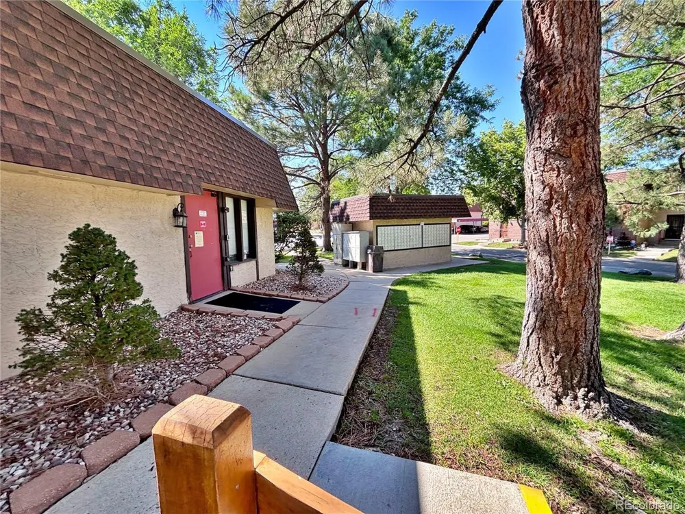 7755 E Quincy #A6-307 Denver, CO 80237
