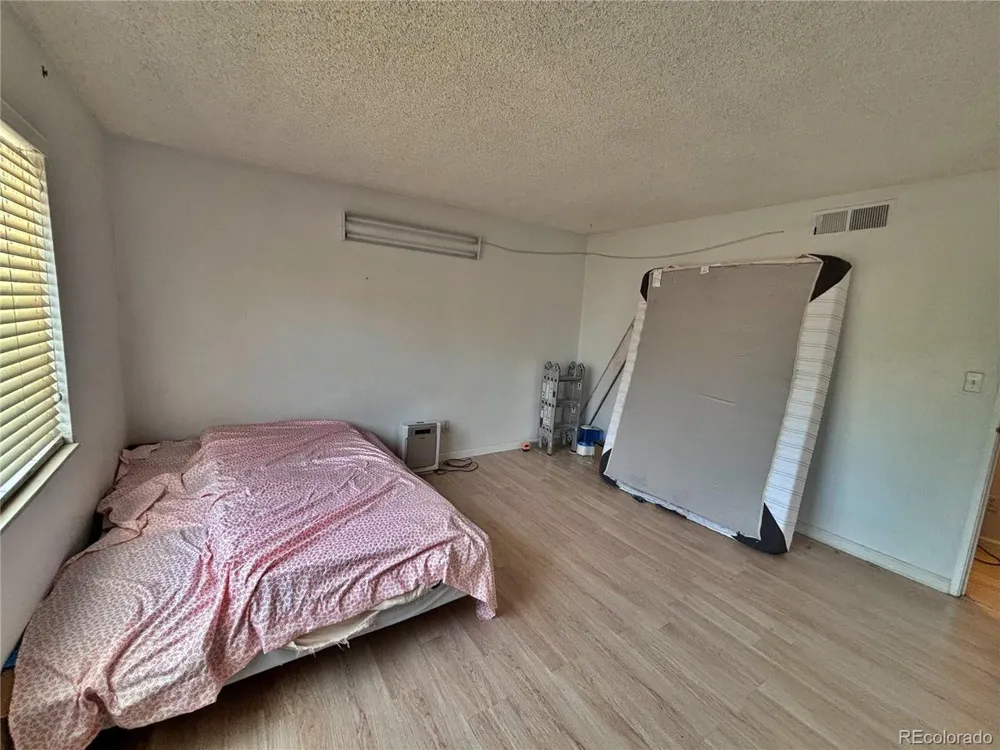 7755 E Quincy #A6-307 Denver, CO 80237