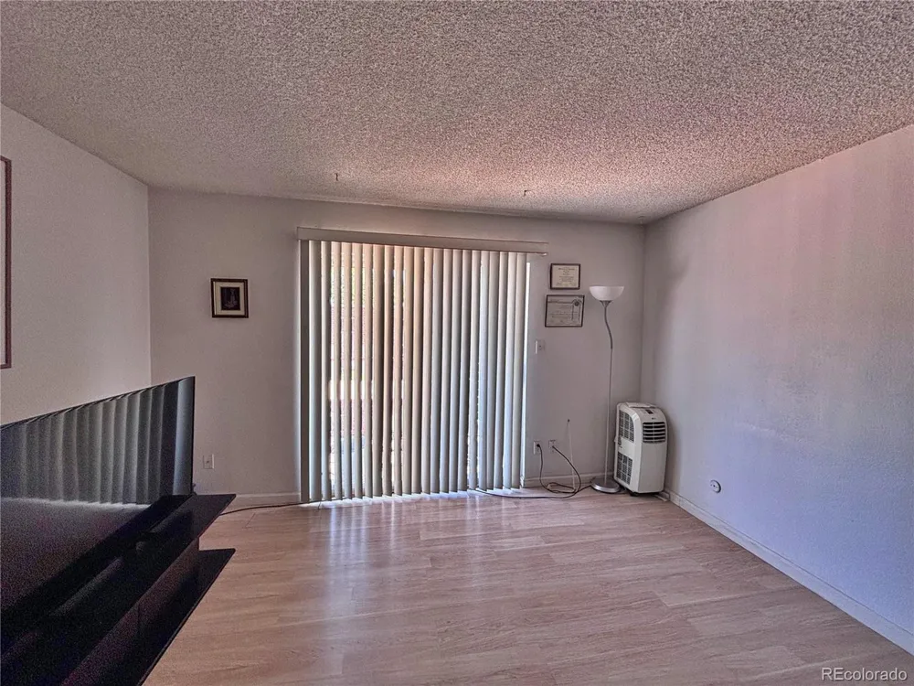 7755 E Quincy #A6-307 Denver, CO 80237