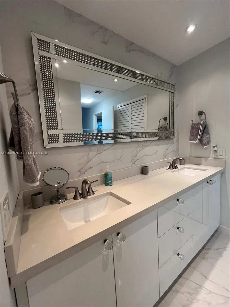 3505 S Ocean Dr #1510 Hollywood, FL 33019