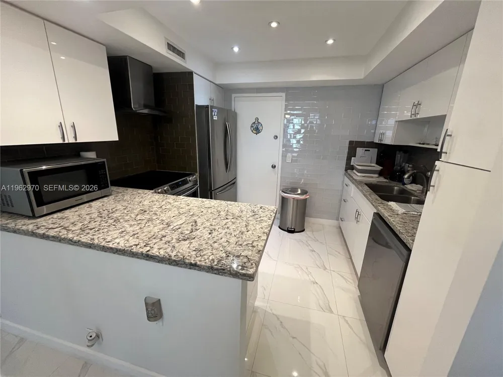 3505 S Ocean Dr #1510 Hollywood, FL 33019
