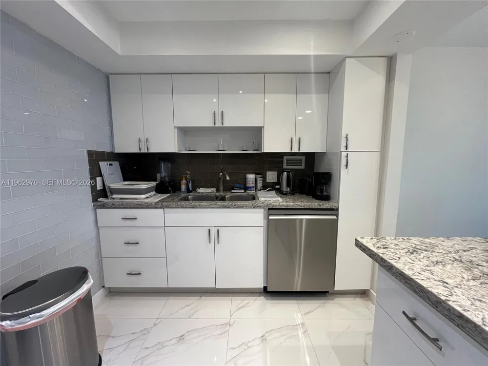 3505 S Ocean Dr #1510 Hollywood, FL 33019