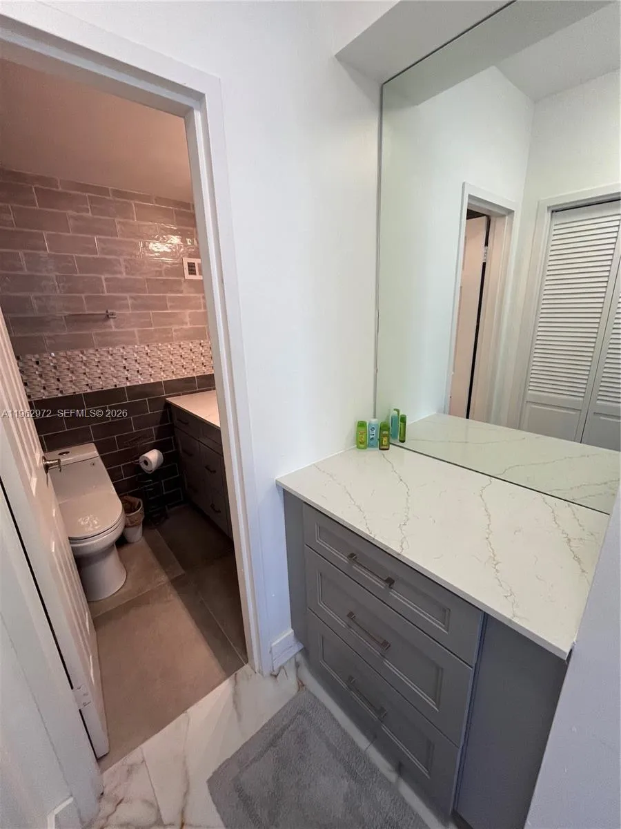Address Not Shown Hollywood, FL 33019