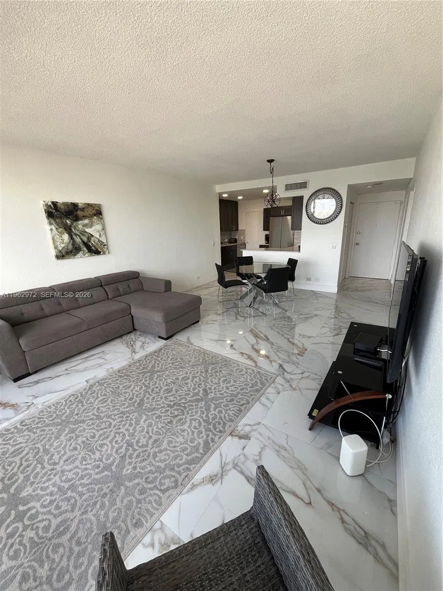 Address Not Shown Hollywood, FL 33019