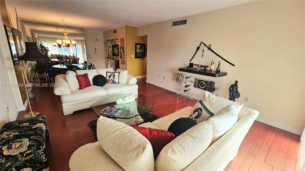 1985 S Ocean Dr #10J Hallandale Beach, FL 33009