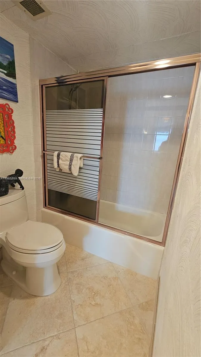 1985 S Ocean Dr #10J Hallandale Beach, FL 33009