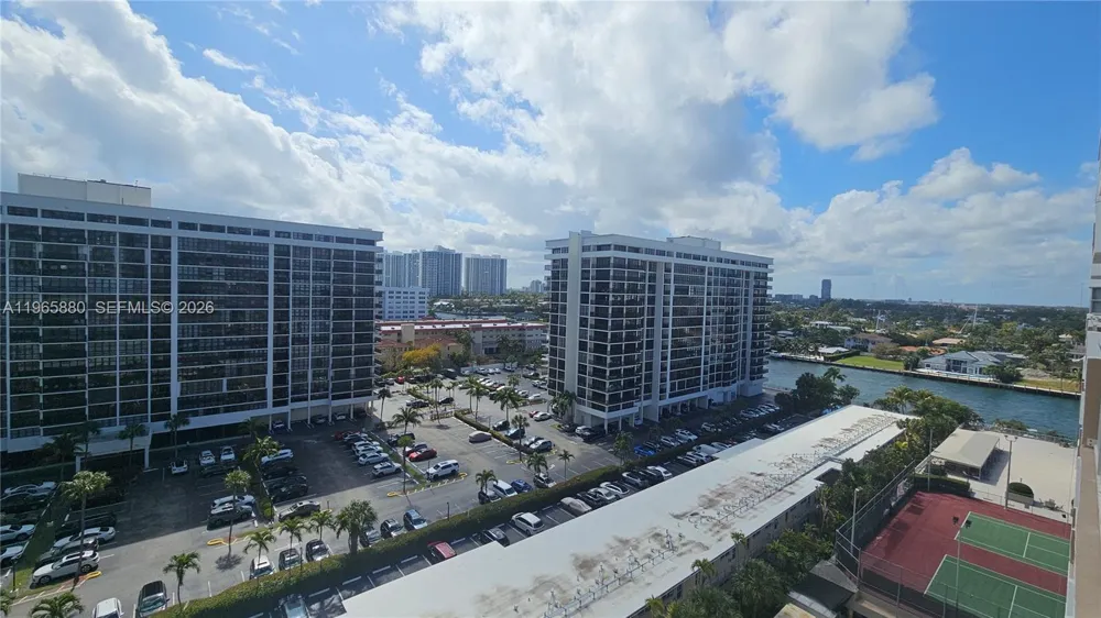 1985 S Ocean Dr #10J Hallandale Beach, FL 33009