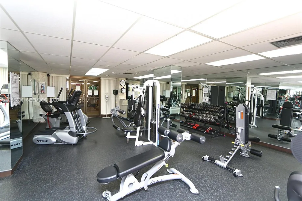 1985 S Ocean Dr #10J Hallandale Beach, FL 33009
