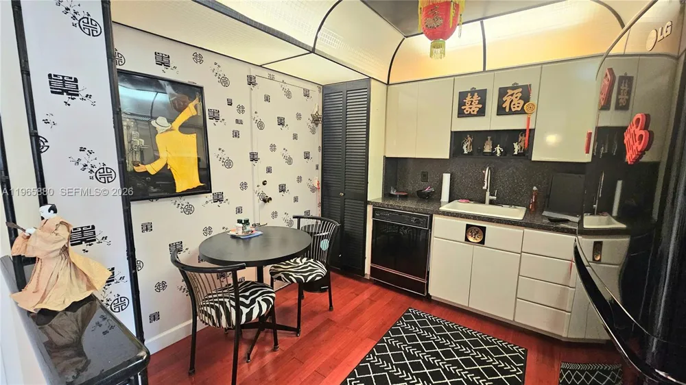 1985 S Ocean Dr #10J Hallandale Beach, FL 33009