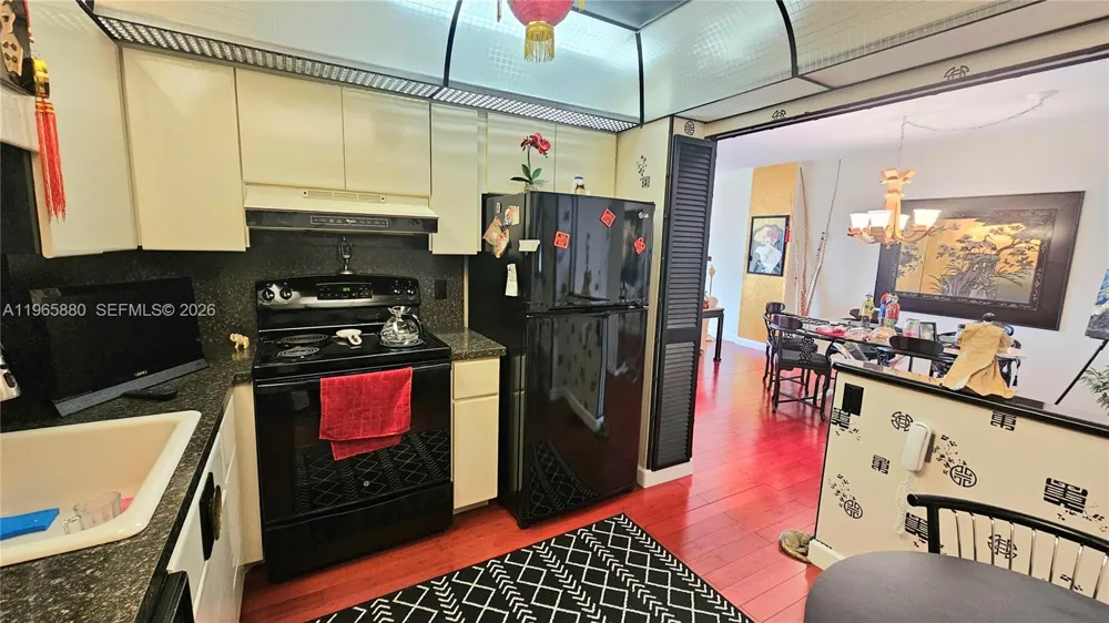 1985 S Ocean Dr #10J Hallandale Beach, FL 33009