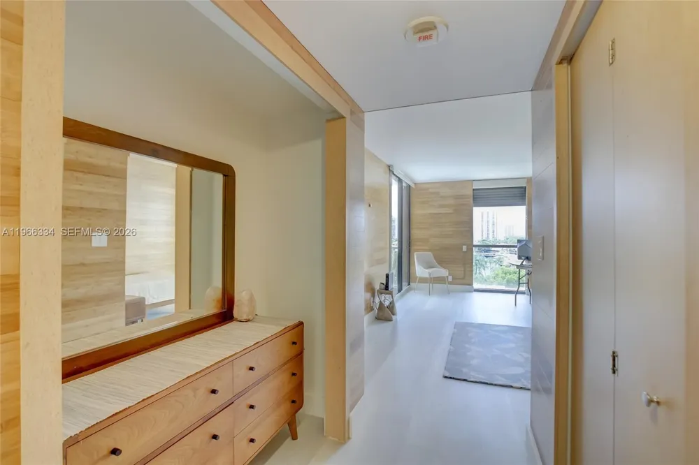 3600 Yacht Club Dr #703 Aventura, FL 33180