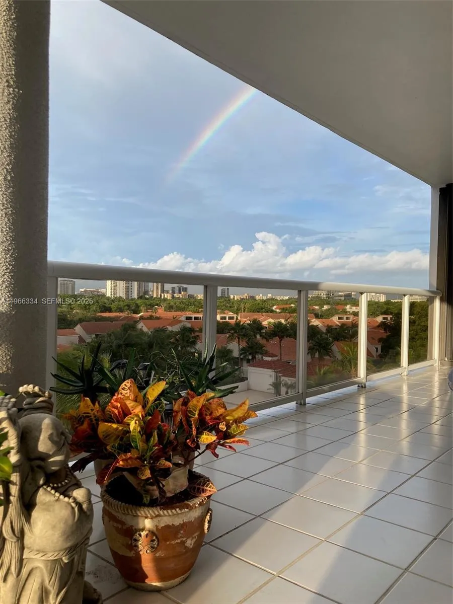 3600 Yacht Club Dr #703 Aventura, FL 33180
