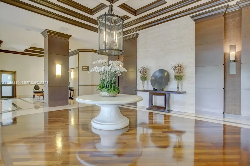 3600 Yacht Club Dr #703 Aventura, FL 33180
