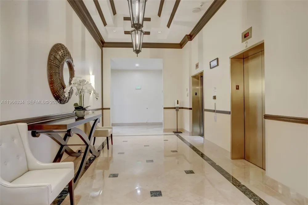 3600 Yacht Club Dr #703 Aventura, FL 33180