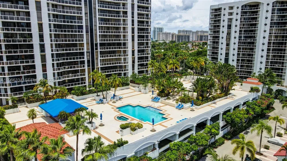 3600 Yacht Club Dr #703 Aventura, FL 33180