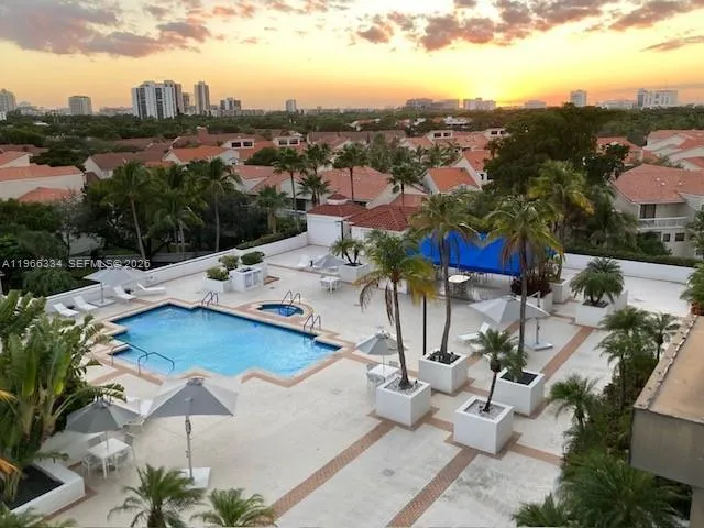 3600 Yacht Club Dr #703 Aventura, FL 33180