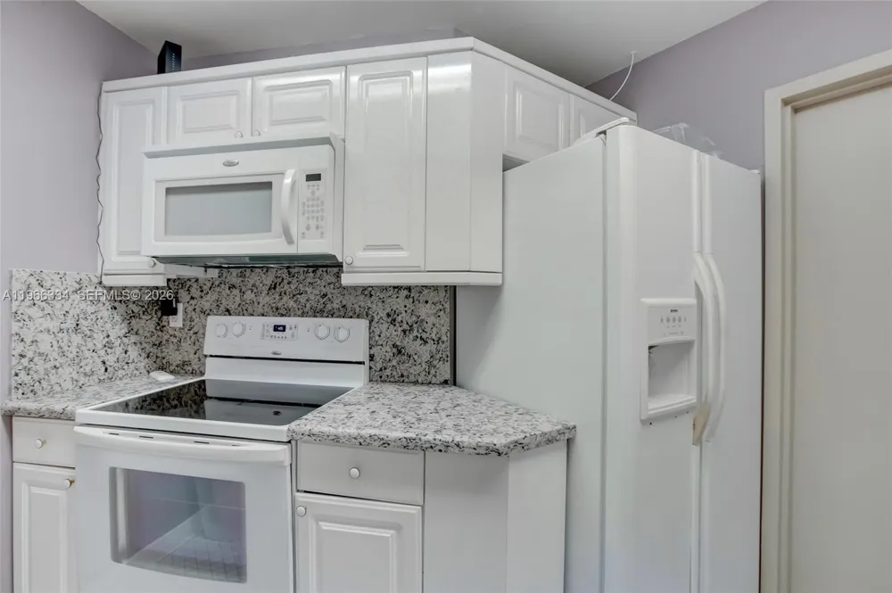 3600 Yacht Club Dr #703 Aventura, FL 33180