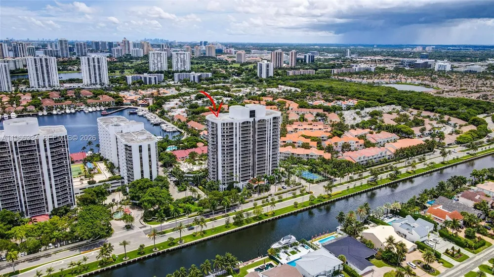 3600 Yacht Club Dr #703 Aventura, FL 33180