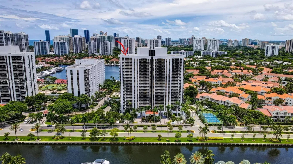3600 Yacht Club Dr #703 Aventura, FL 33180