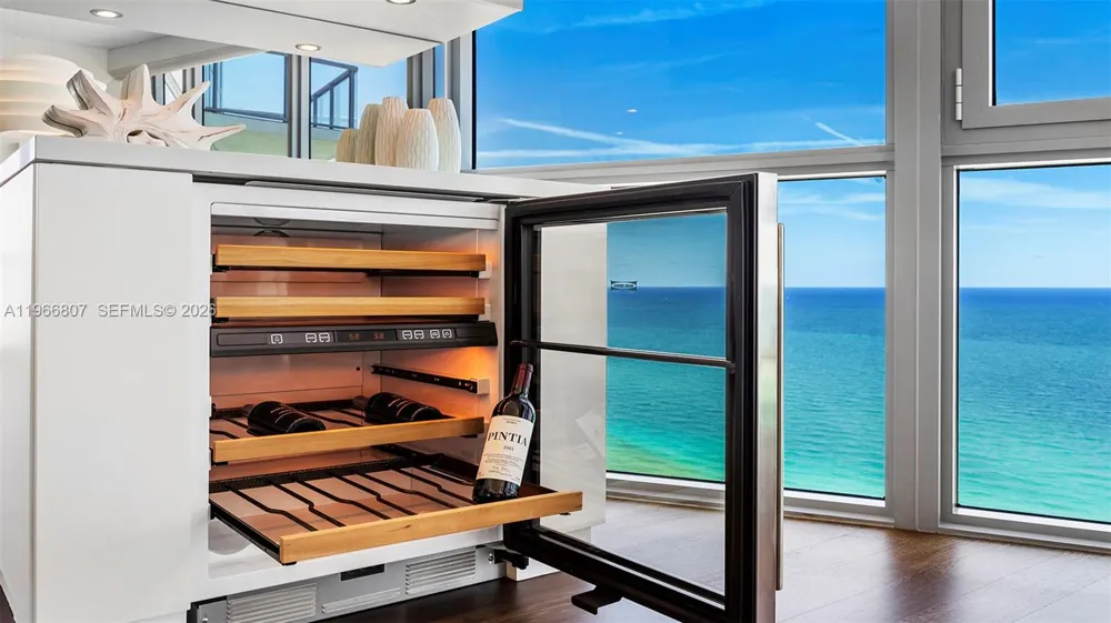 101 20th St #PHA 3909 Miami Beach, FL 33139