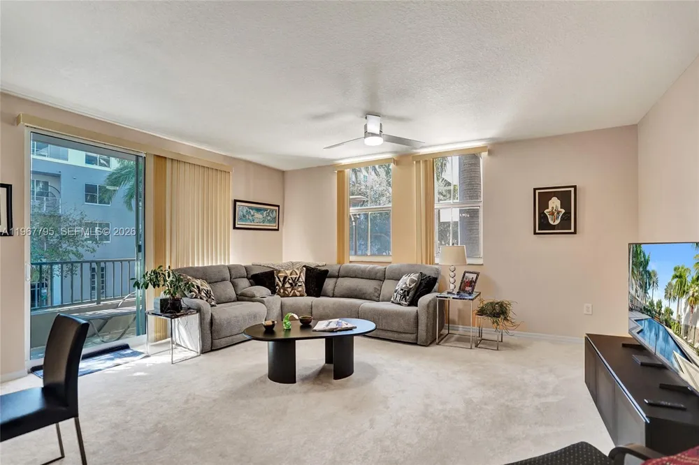 2421 NE 65th St #202 Fort Lauderdale, FL 33308