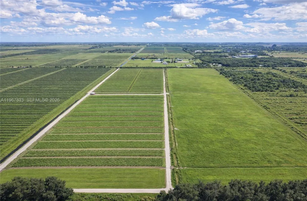 595 HEADER CANAL ROAD #0 Fort Pierce, FL 34945