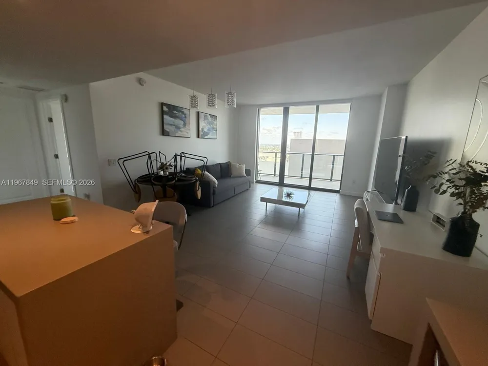 1600 NE 1st Ave #3319 Miami, FL 33132