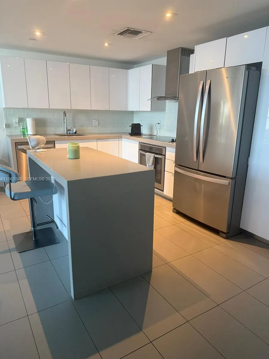 1600 NE 1st Ave #3319 Miami, FL 33132