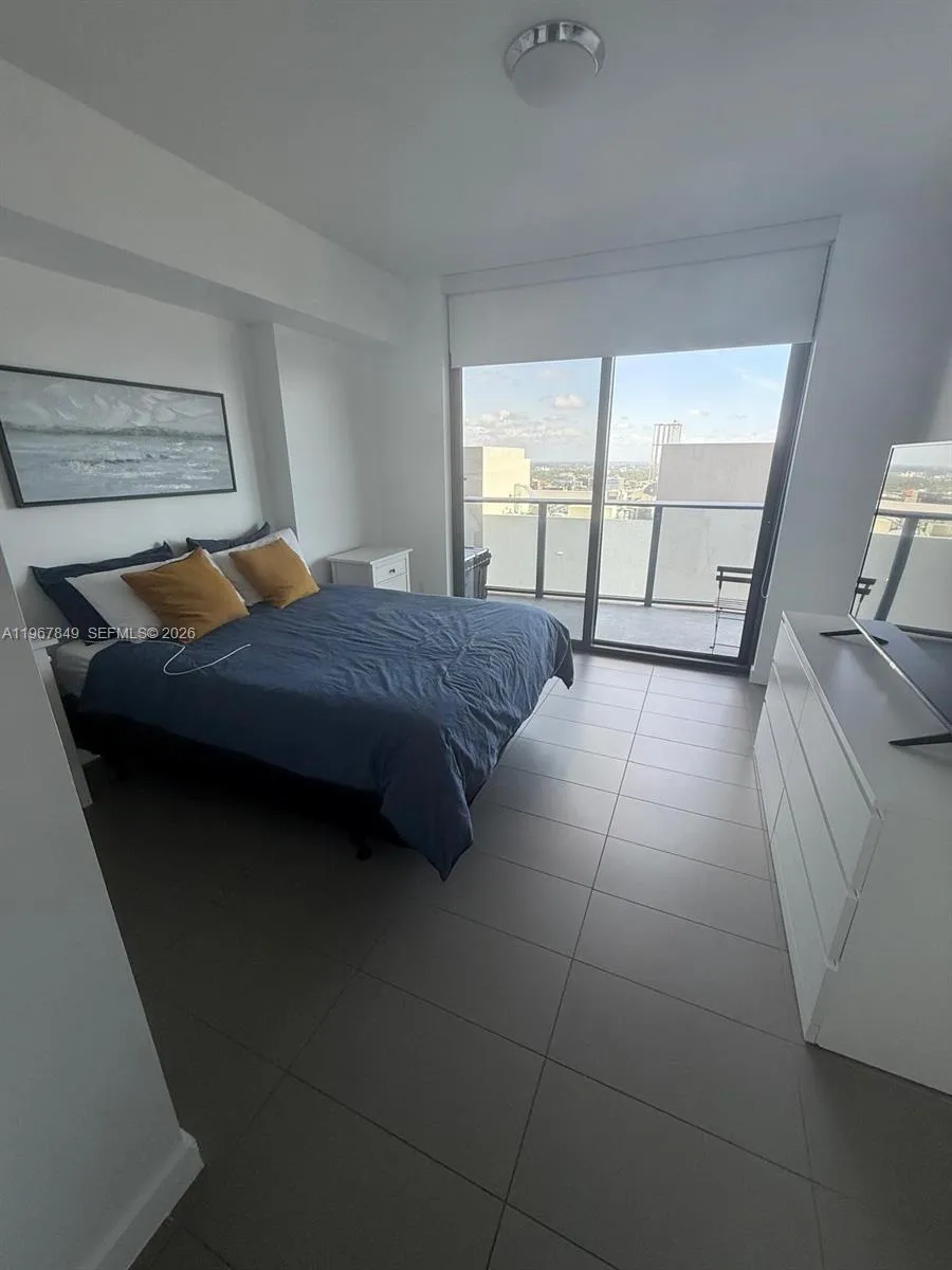 1600 NE 1st Ave #3319 Miami, FL 33132