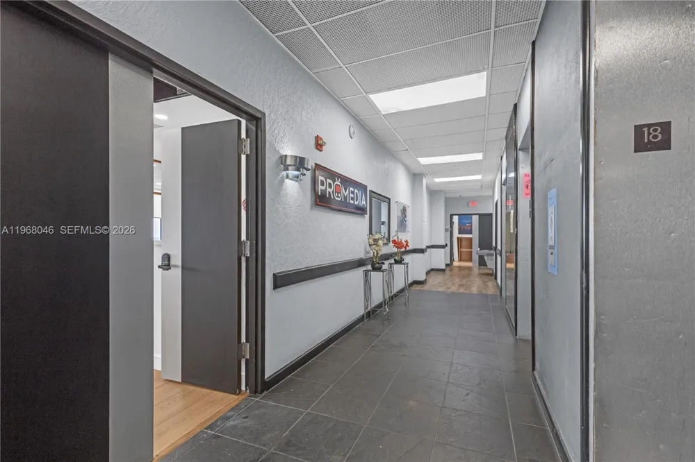 13499 Biscayne Blvd #CUT2 North Miami, FL 33181